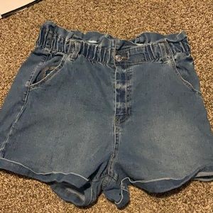 Large(11-13) jeans shorts. Stretchy waistband